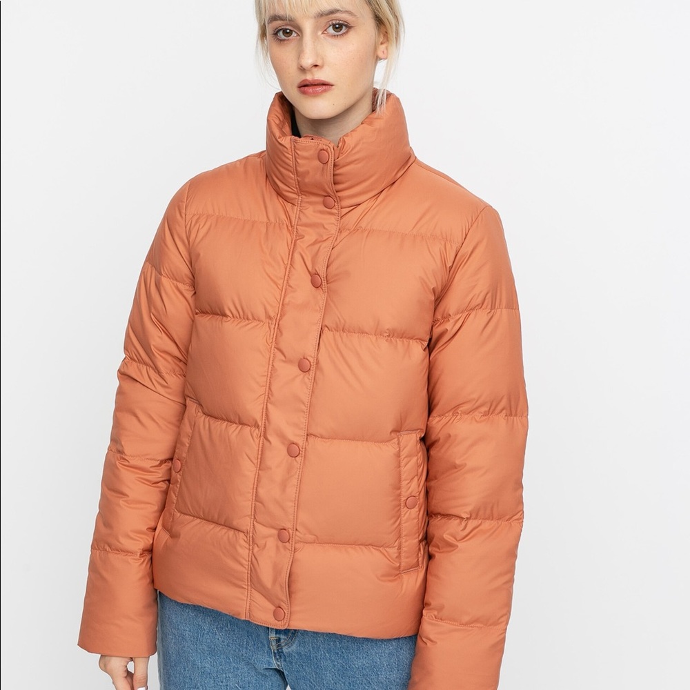 PATAGONIA SILENT DOWN PUFFER JACKET
